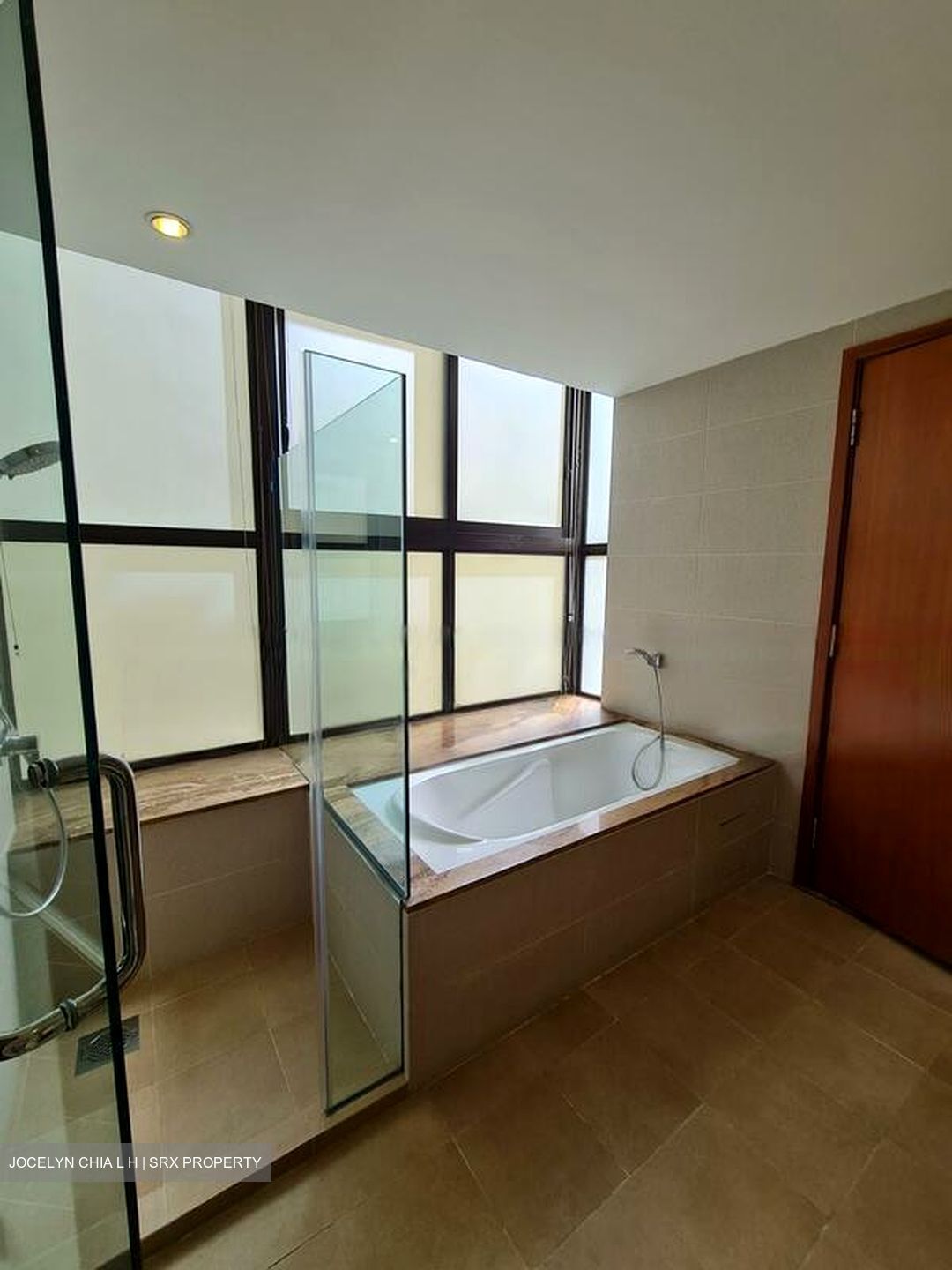 Lornie Road (D11), Terrace #453975451